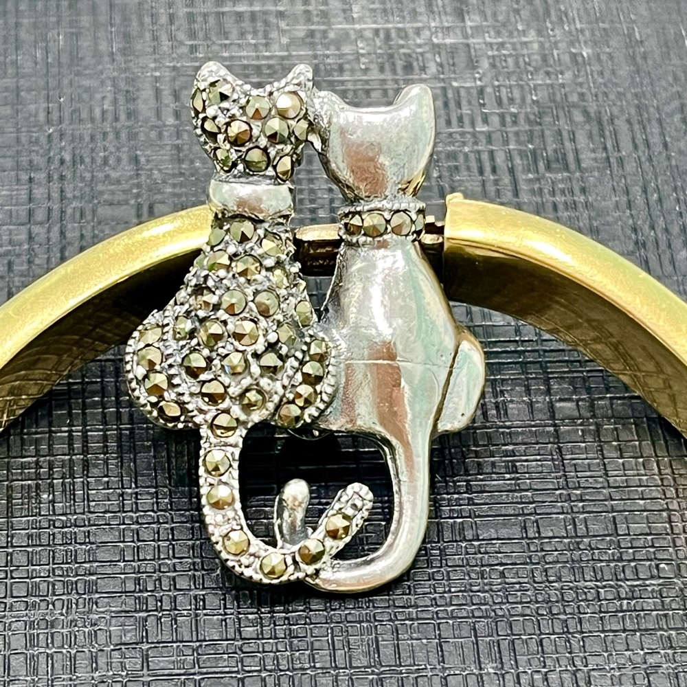 Silver Spinel Cat Brooch